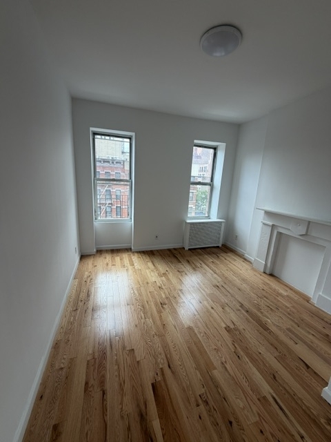 752 9th Avenue - Photo 0