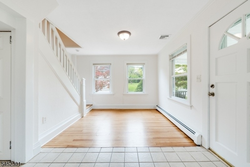 275 E Mt Pleasant Ave - Photo 8