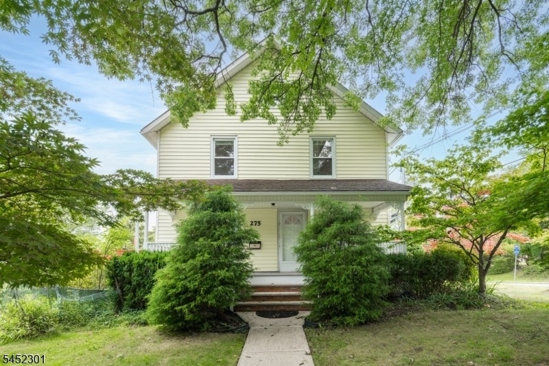 275 E Mt Pleasant Ave - Photo 3