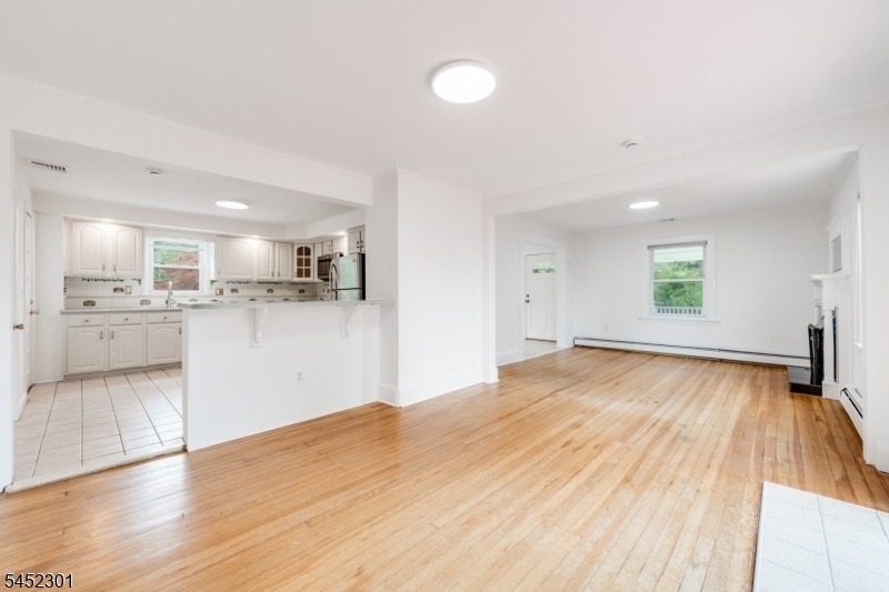 275 E Mt Pleasant Ave - Photo 16