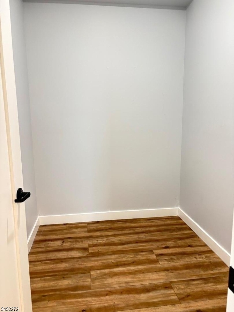 627 Bloomfield Ave - Photo 18