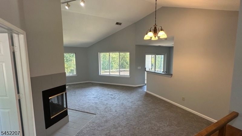 4 Harker Hill Dr - Photo 2