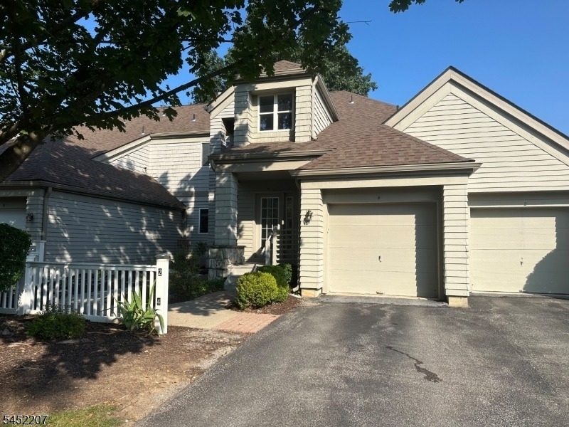 4 Harker Hill Dr - Photo 0