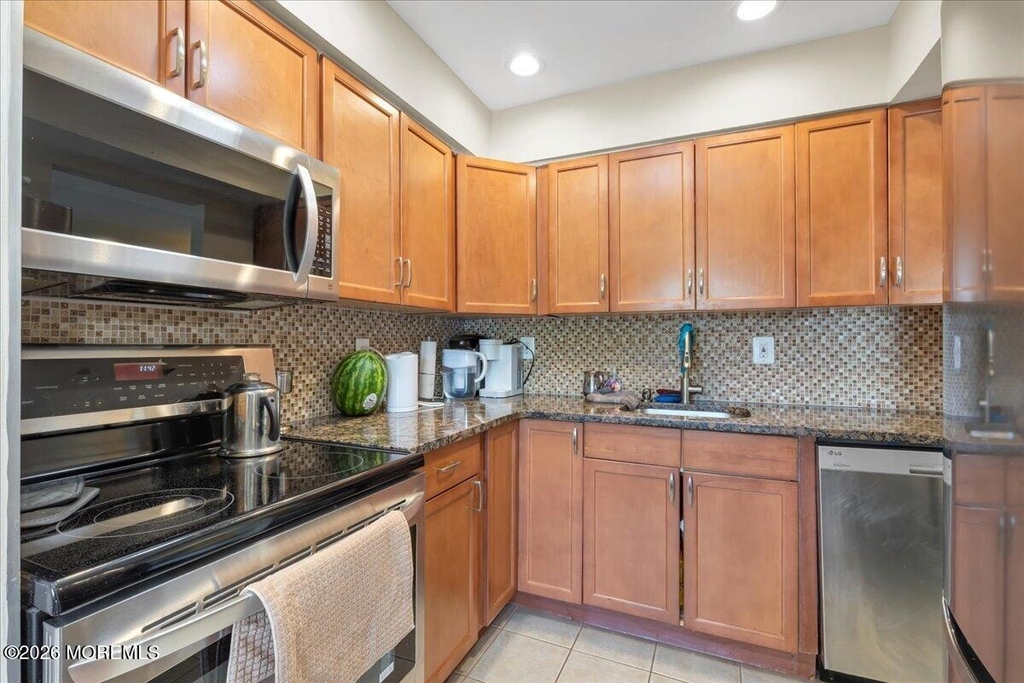 119 Avery Avenue - Photo 6