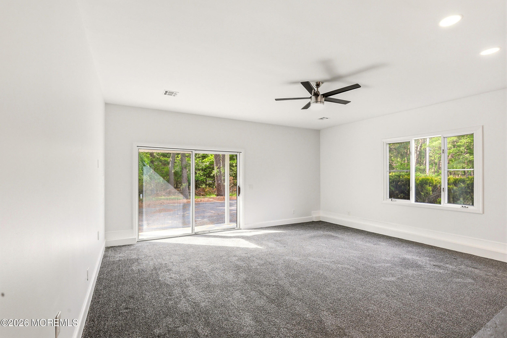 2021 Paterson Avenue - Photo 5