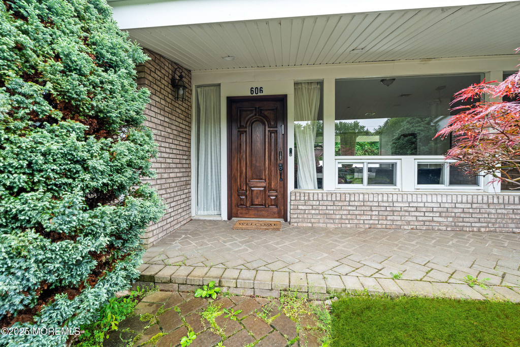 606 Deal Road - Photo 3