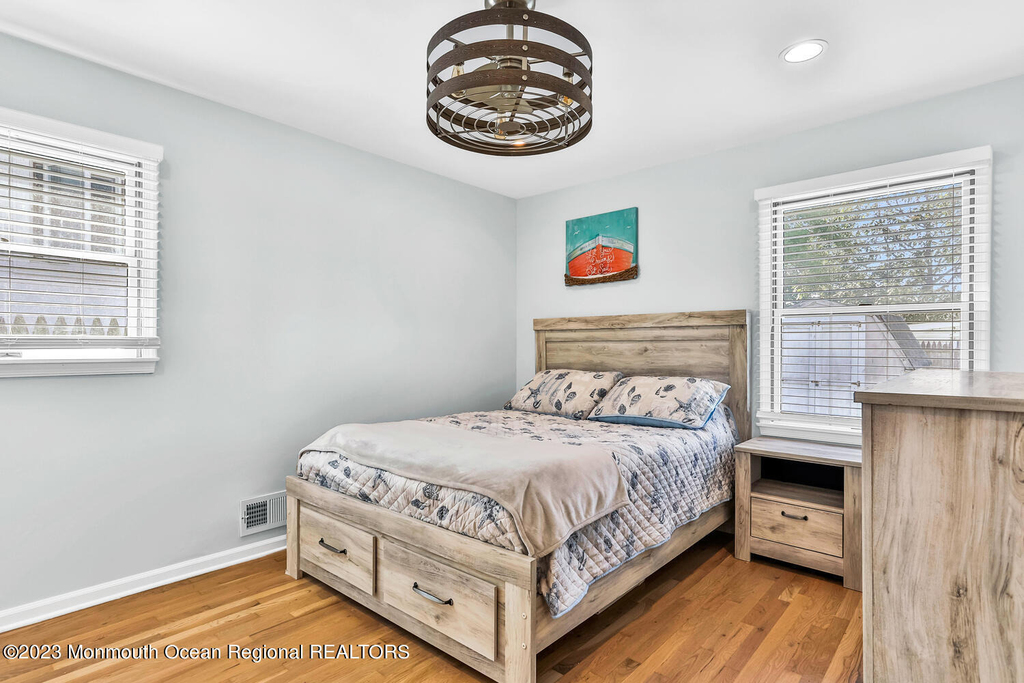 1813 Bradley Terrace - Photo 11