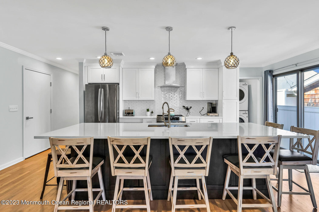 1813 Bradley Terrace - Photo 3