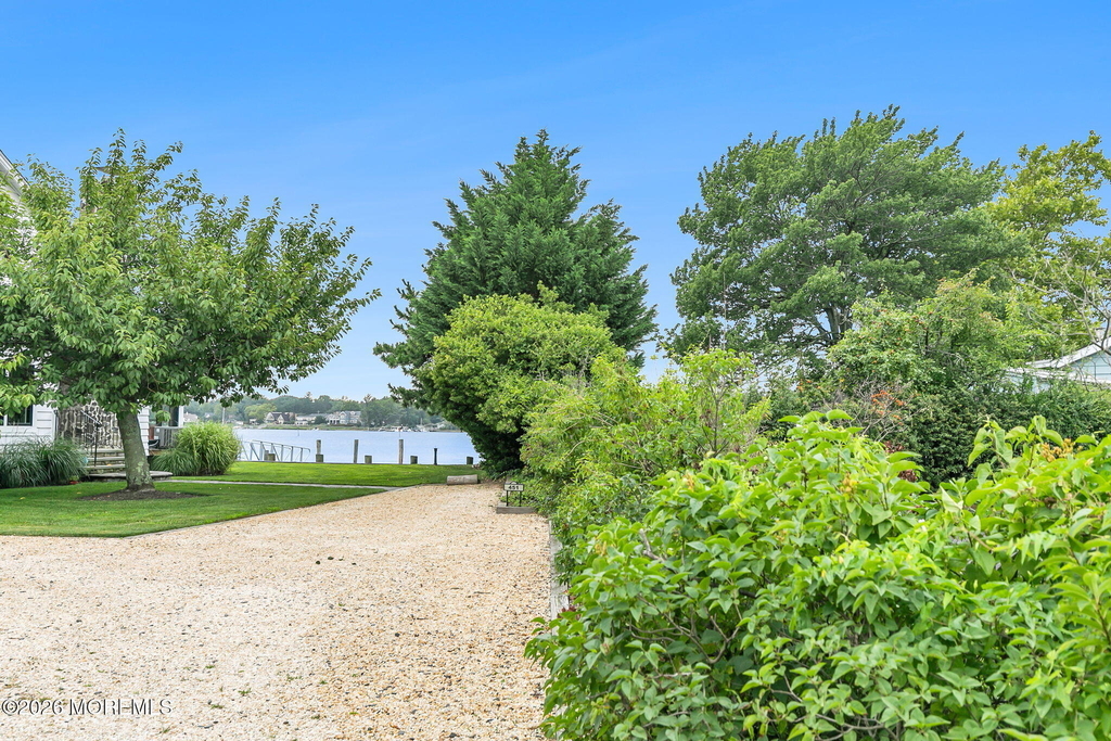 453 Milton Avenue - Photo 38