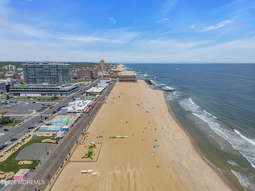1101 Ocean Avenue N - Photo 55