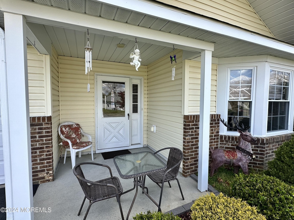 21 Dogwood Drive - Photo 1