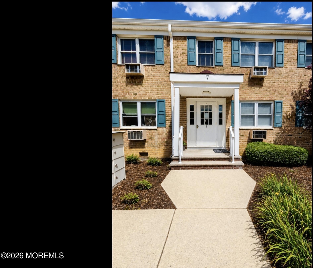 7 Windsor Terrace - Photo 0
