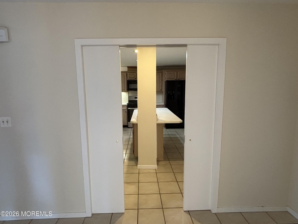 300 Ocean Avenue N - Photo 18
