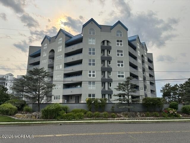300 Ocean Avenue N - Photo 0