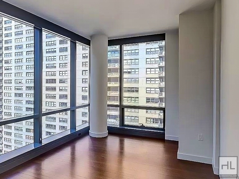 West 67th Street - Photo 2