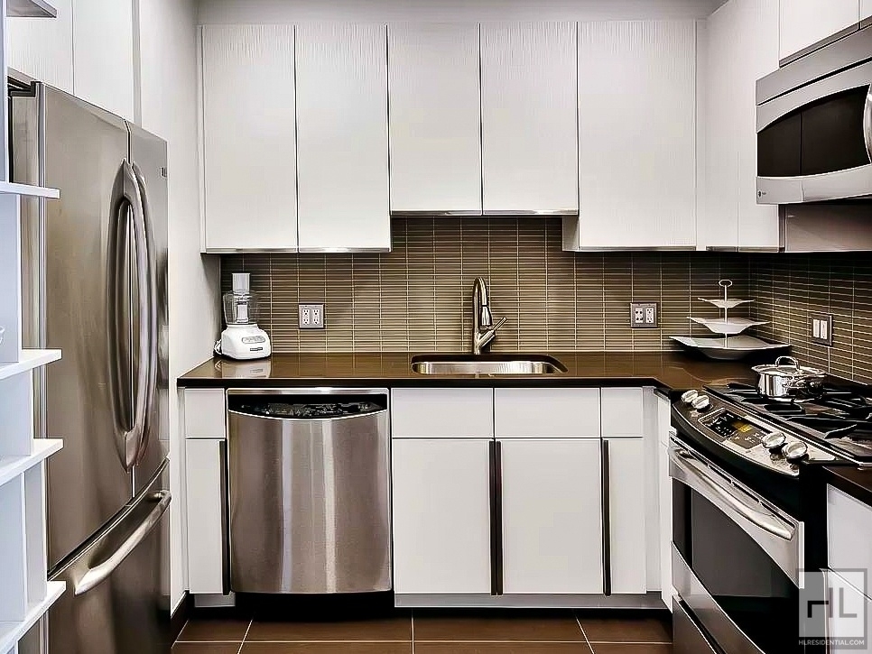 West 67th Street - Photo 2