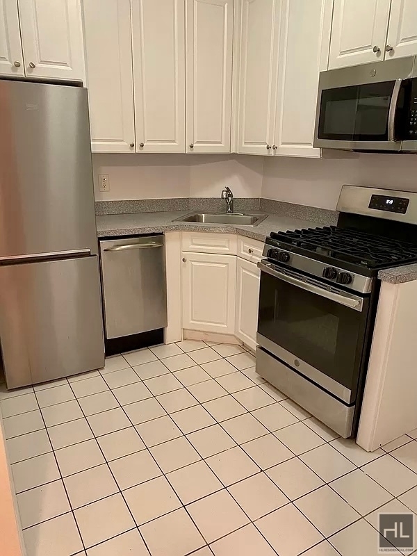 East 80 Street - Photo 1