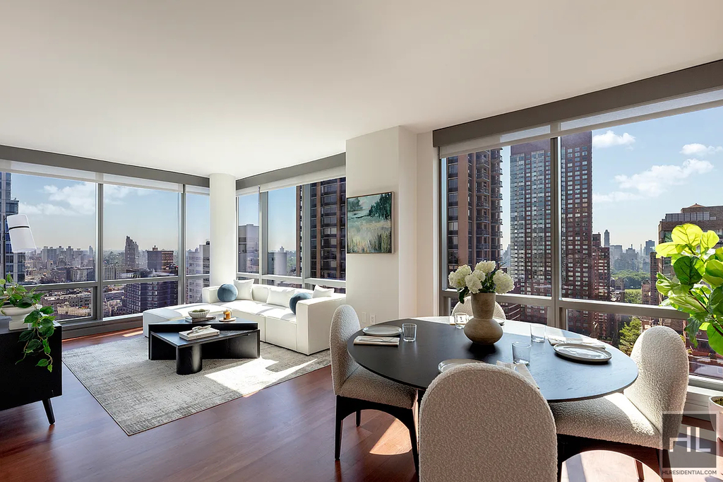 West 67th Street - Photo 0
