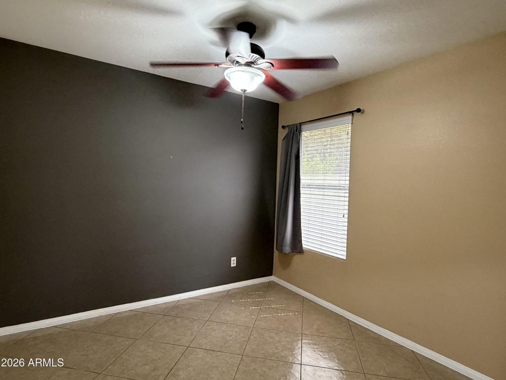 7568 W Kerry Lane - Photo 20