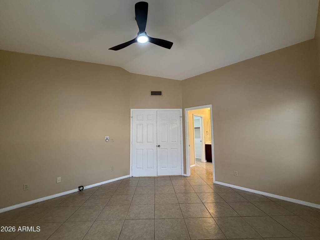 7568 W Kerry Lane - Photo 13