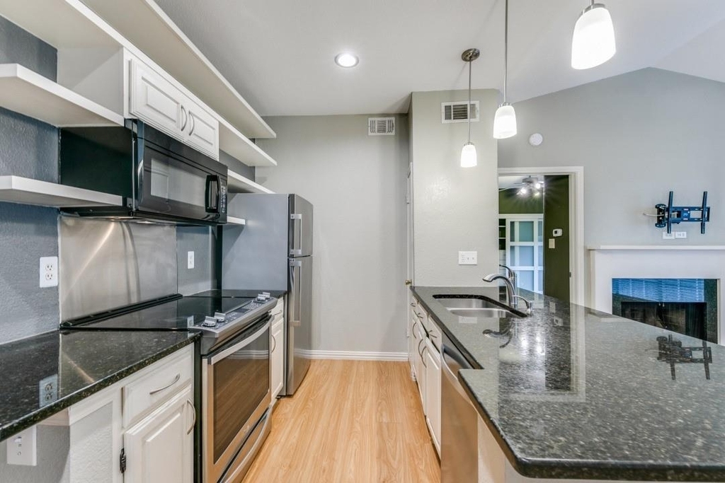 7151 Gaston Avenue - Photo 5