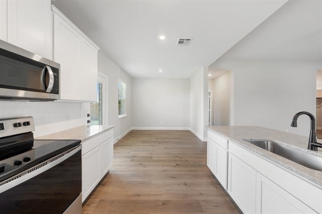 301 Magnolia Boulevard - Photo 2