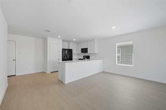 638 Montclair Avenue - Photo 2