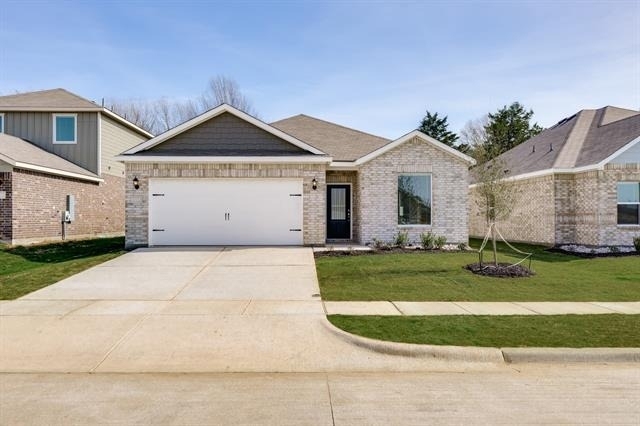 1710 Paul Drive - Photo 0