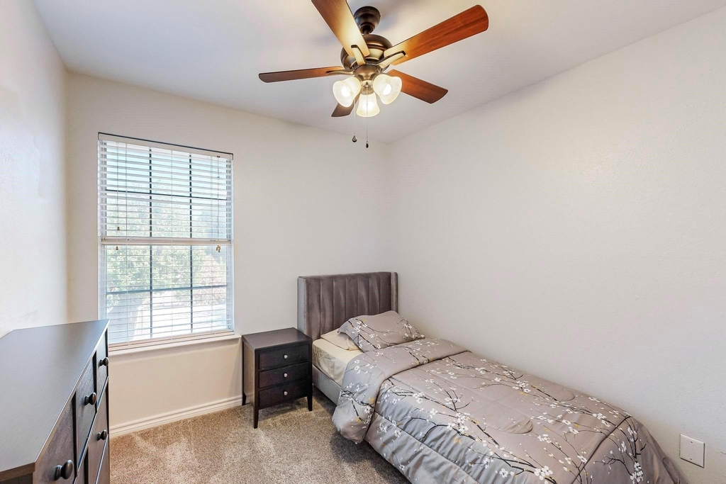 7936 Quest Court - Photo 28