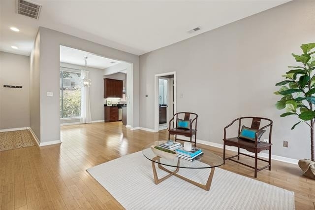 4031 Holland Avenue - Photo 2