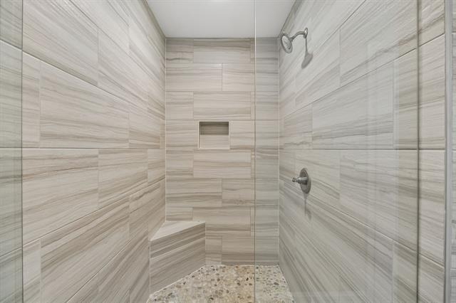 10215 Dale Crest Drive - Photo 18