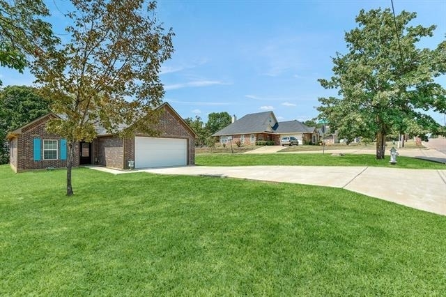 3101 S College Boulevard - Photo 1