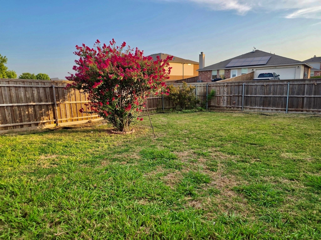 1217 Evergreen Street - Photo 16