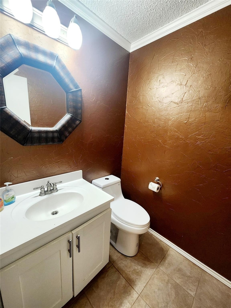 3500 E Park Boulevard - Photo 7