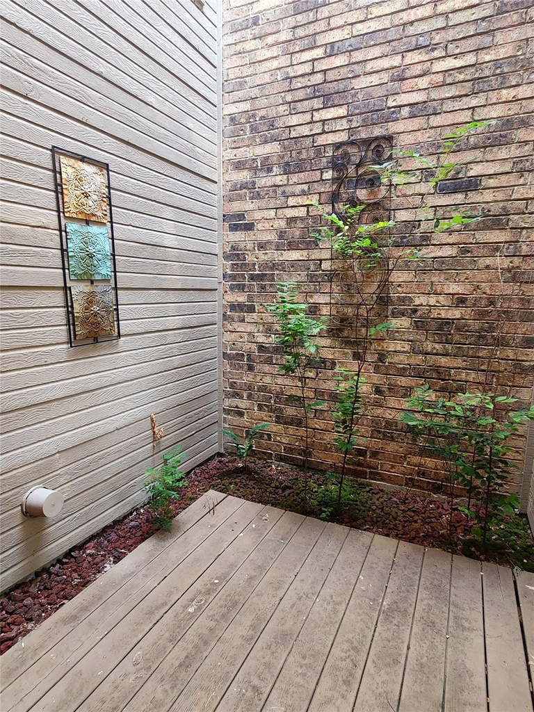 3500 E Park Boulevard - Photo 6