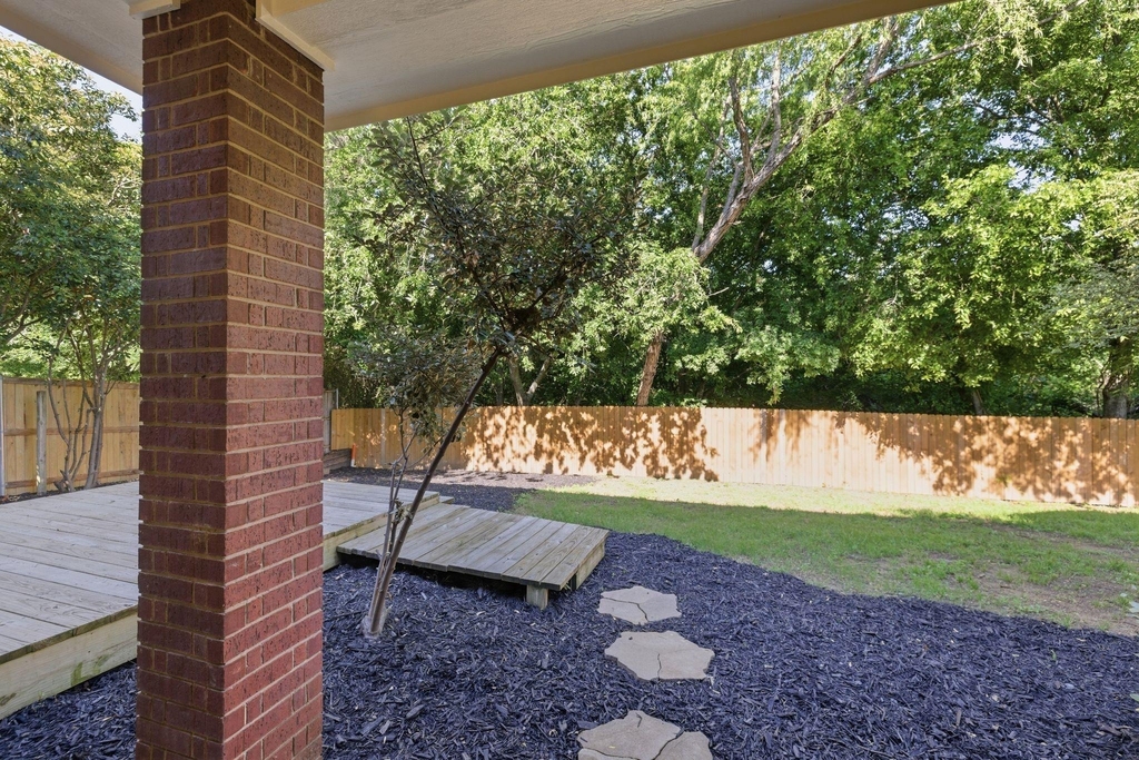 7000 Winthorp Drive - Photo 35
