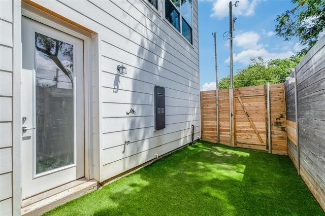 4718 Bryan Street - Photo 14