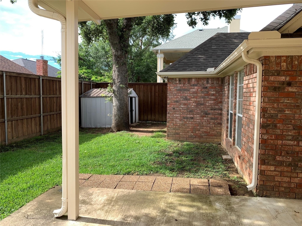 4914 Shadowood Road - Photo 20