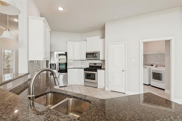 328 Van Buren Drive - Photo 3