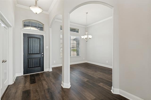 328 Van Buren Drive - Photo 1