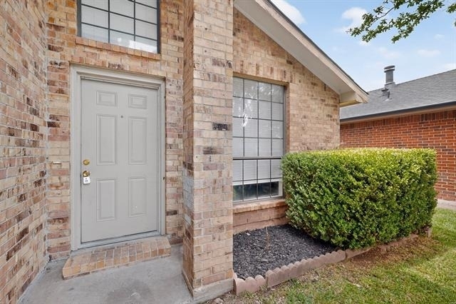 2521 Winter Oak Street - Photo 3