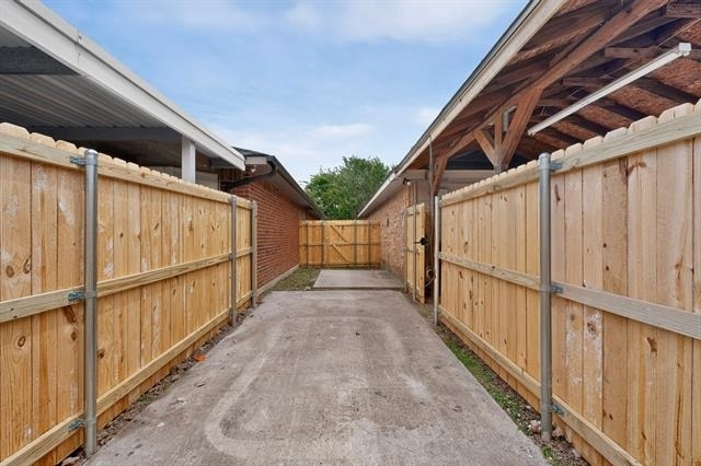 2521 Winter Oak Street - Photo 36