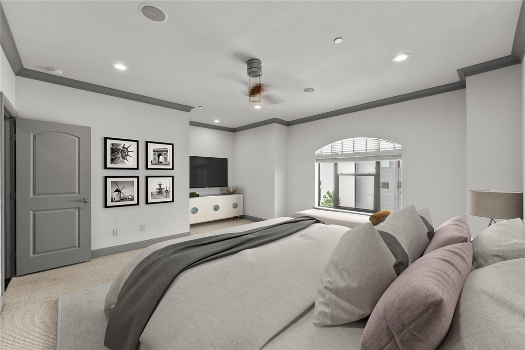 3142 Ross Avenue - Photo 8