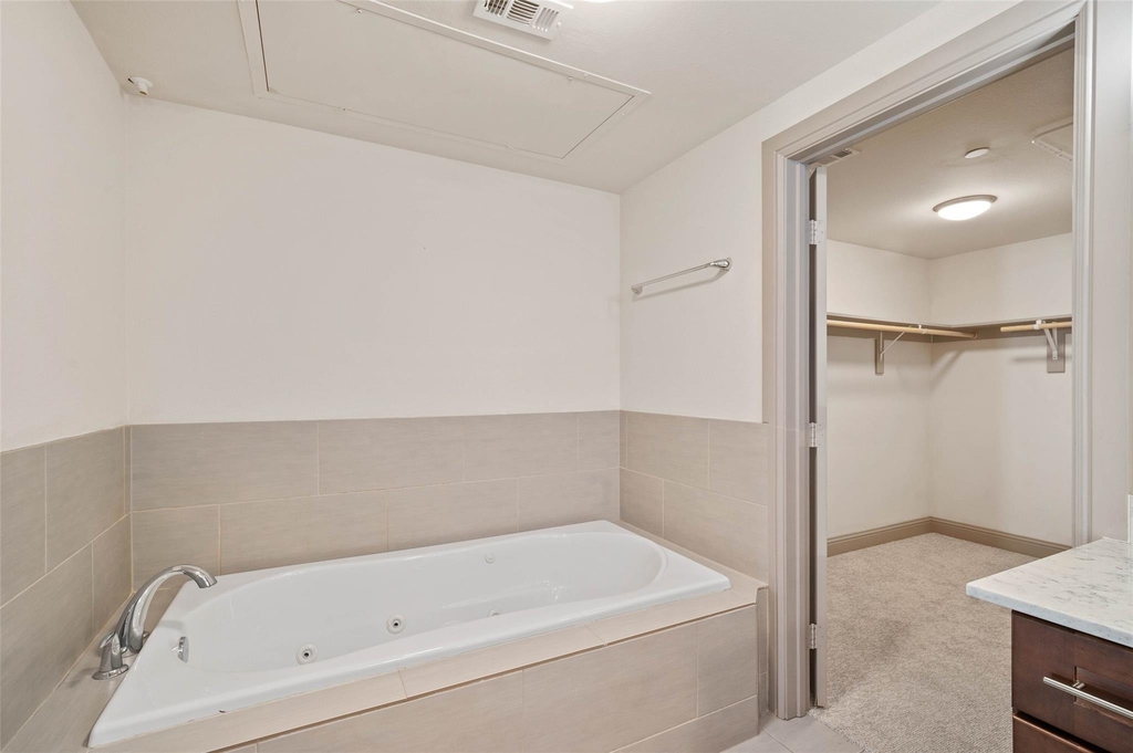 3142 Ross Avenue - Photo 13
