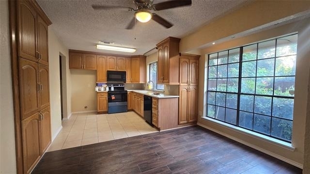 1117 Blue Carriage Lane N - Photo 2
