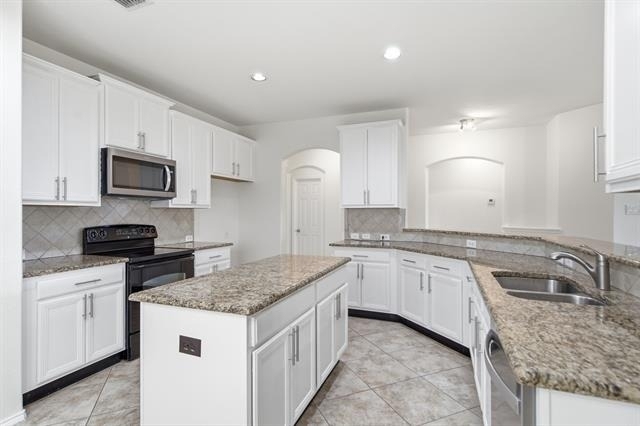 15636 Gatehouse Drive - Photo 3