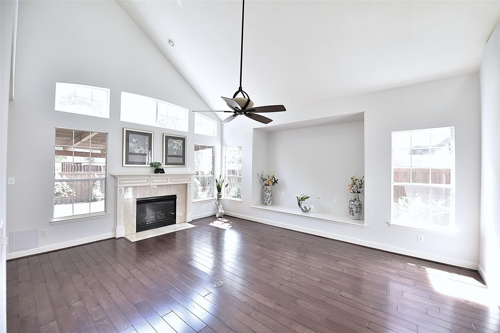 1125 Waterford Way - Photo 1
