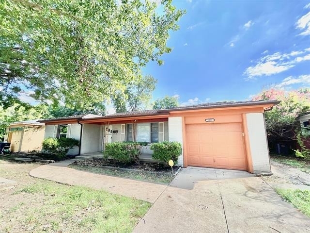 5513 Santa Barbara Avenue - Photo 0