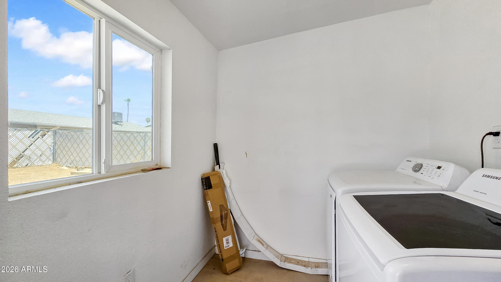 8012 W Highland Avenue - Photo 23