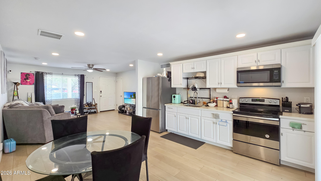 8012 W Highland Avenue - Photo 8